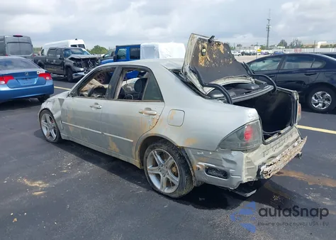 2004 Lexus Is 300 z USA, uszkodzony, nr VIN JTHBD192940087361
